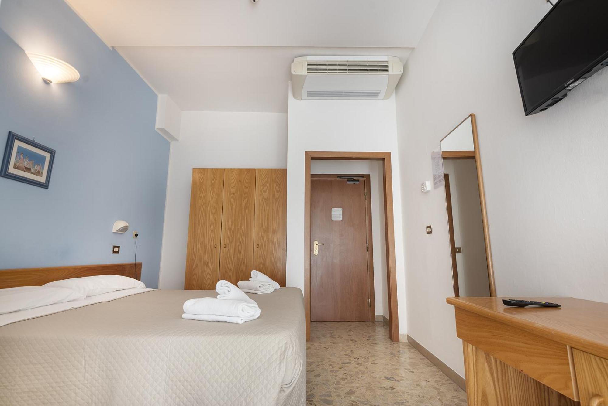 Hotel Santiago Rimini Exterior foto